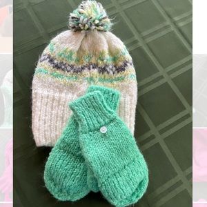 Winter hat and gloves